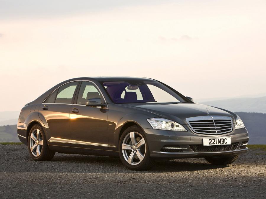  Mercedes-Benz S350 CDI 2009 года  (UK) (фото 16 из 17)